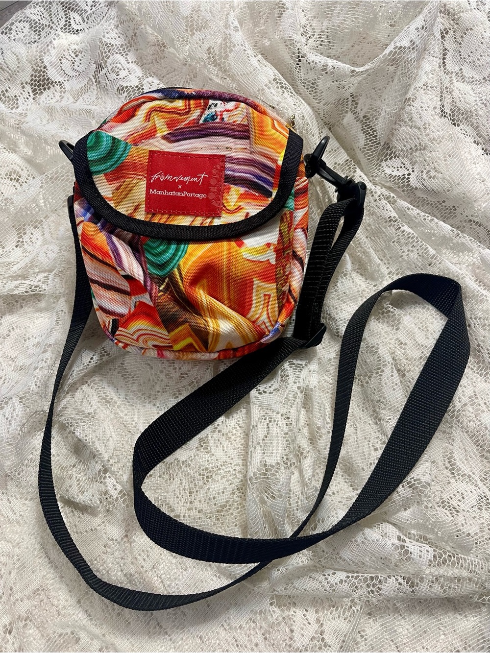 NWOT FREE PEOPLE X MANHATTAN MULTICOLOR CROSSBODY BAG